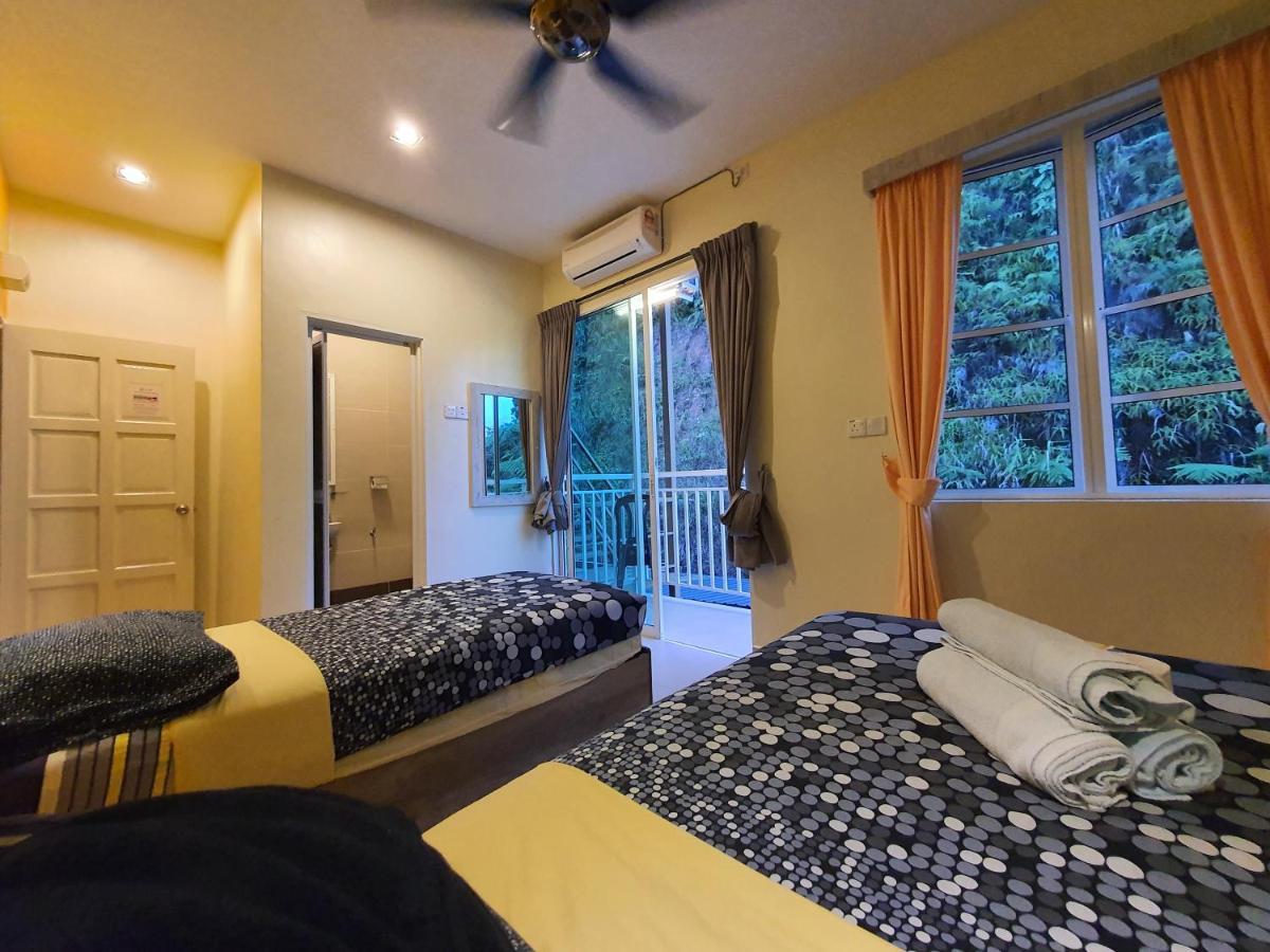 Fathers Guesthouse Bungalow Камерон-Хайлендс Экстерьер фото